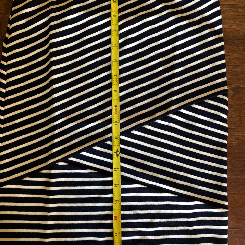 Ann Taylor Loft skirt - Picture 7 of 8
